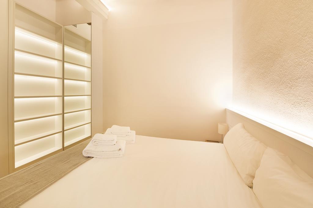 Deco Barcelona-born Apt. Apartamento *