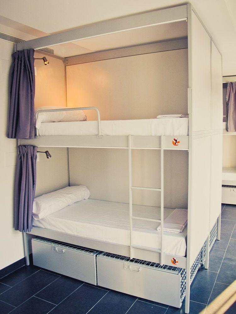 Hostal St Christopher's *