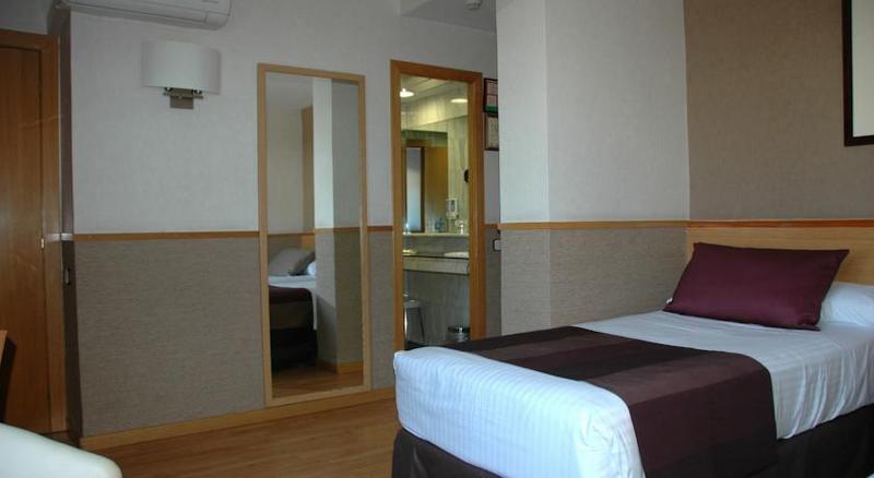 Hotel Catalonia Park Gueell Barcelona