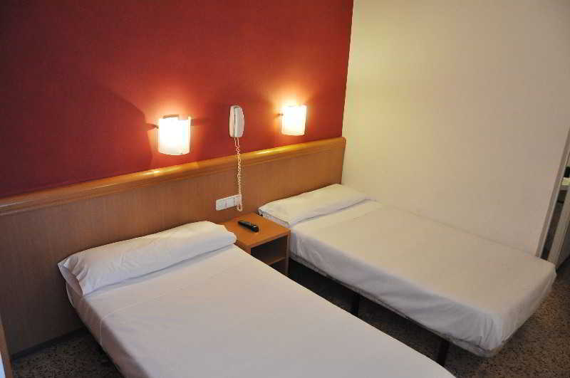 Alguer Camp Nou 2* Barcelona