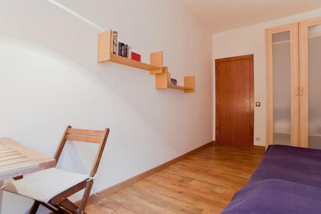 Aparteasy - Atic Sagrada Familia Apartamento