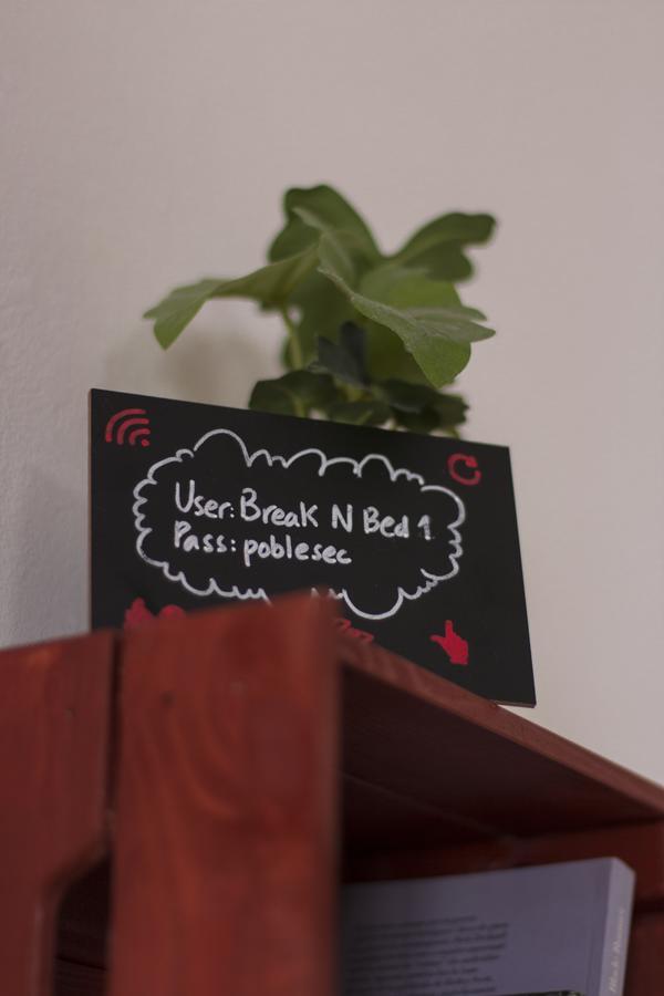 Break N Bed Hostal