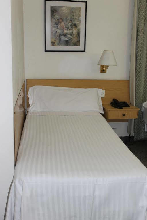 Climent Hotel *