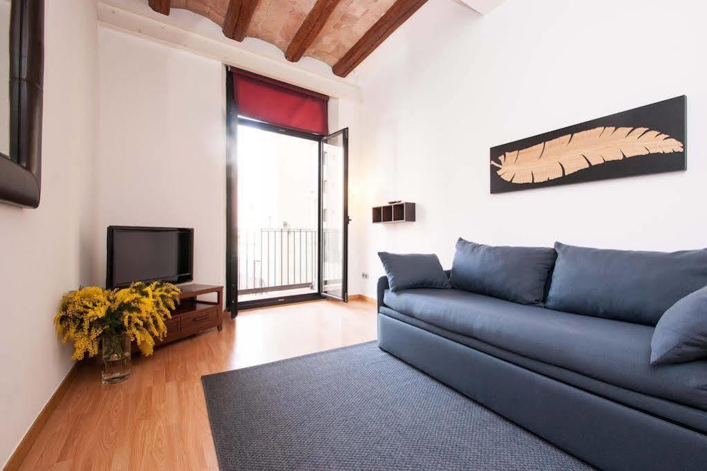 Short Group Liceu Serviced Barcelona