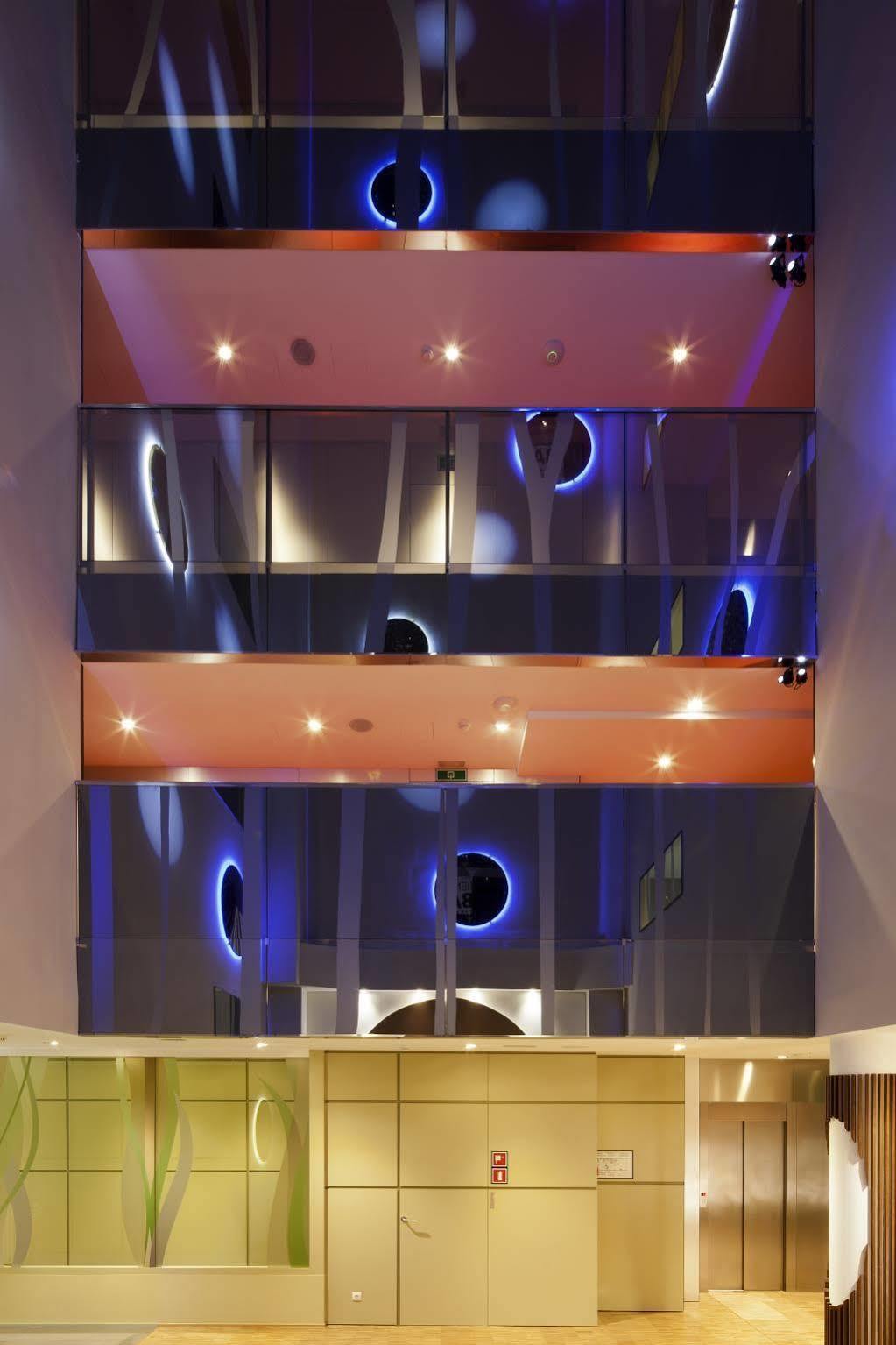 Ako Hotel 4*