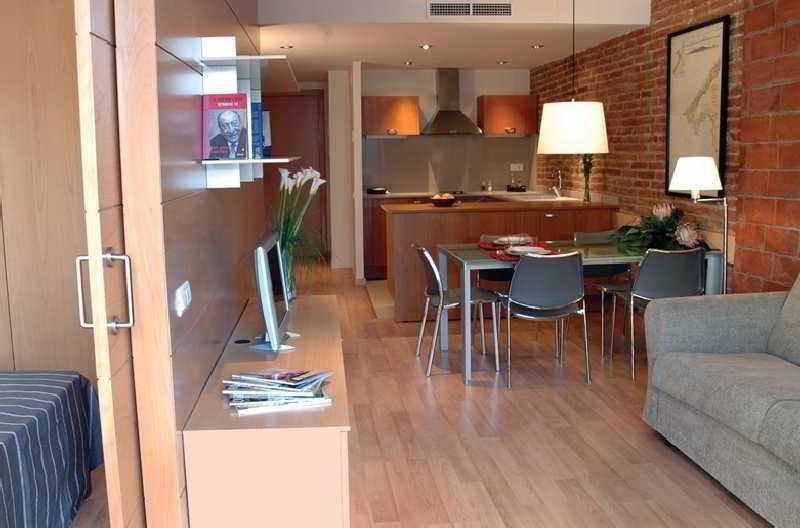 Consell De Cent 2* Barcelona