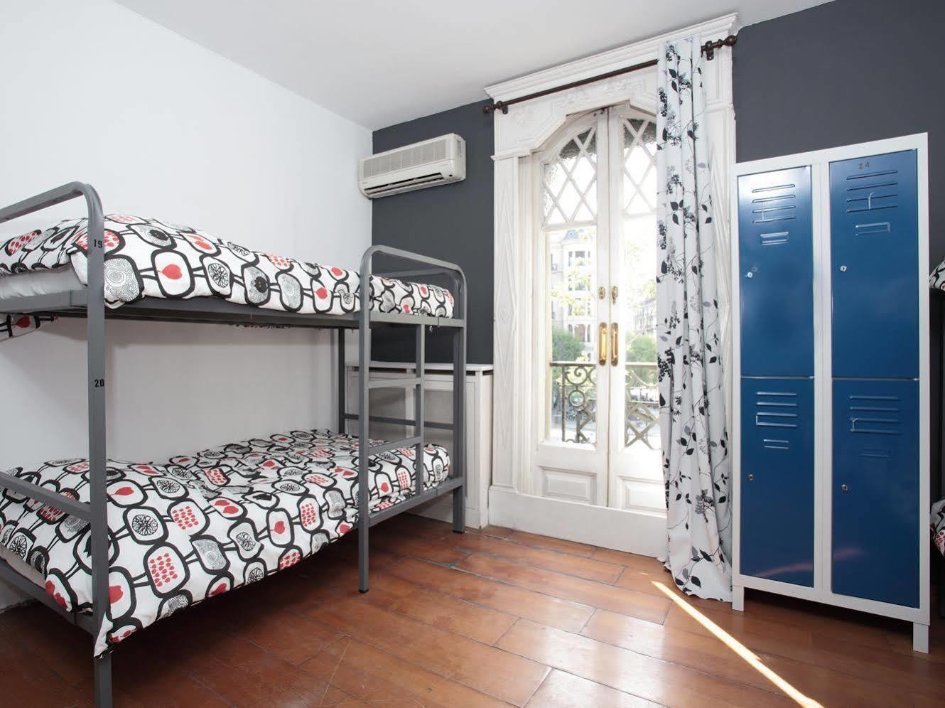 Hostal Diagonal House *
