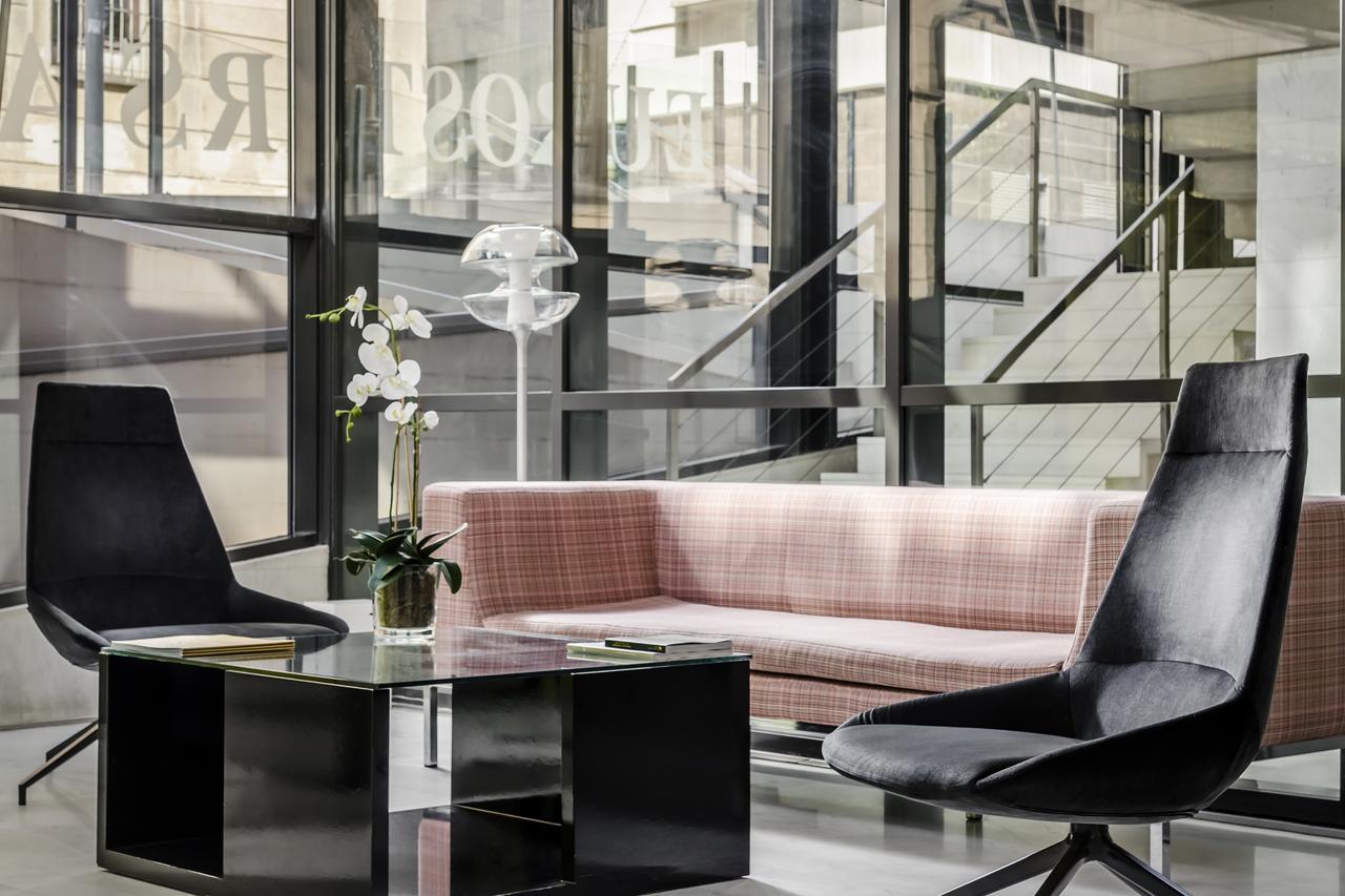 Ikonik Angli Hotel