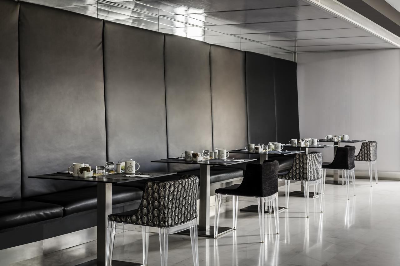 Hotel Ikonik Angli