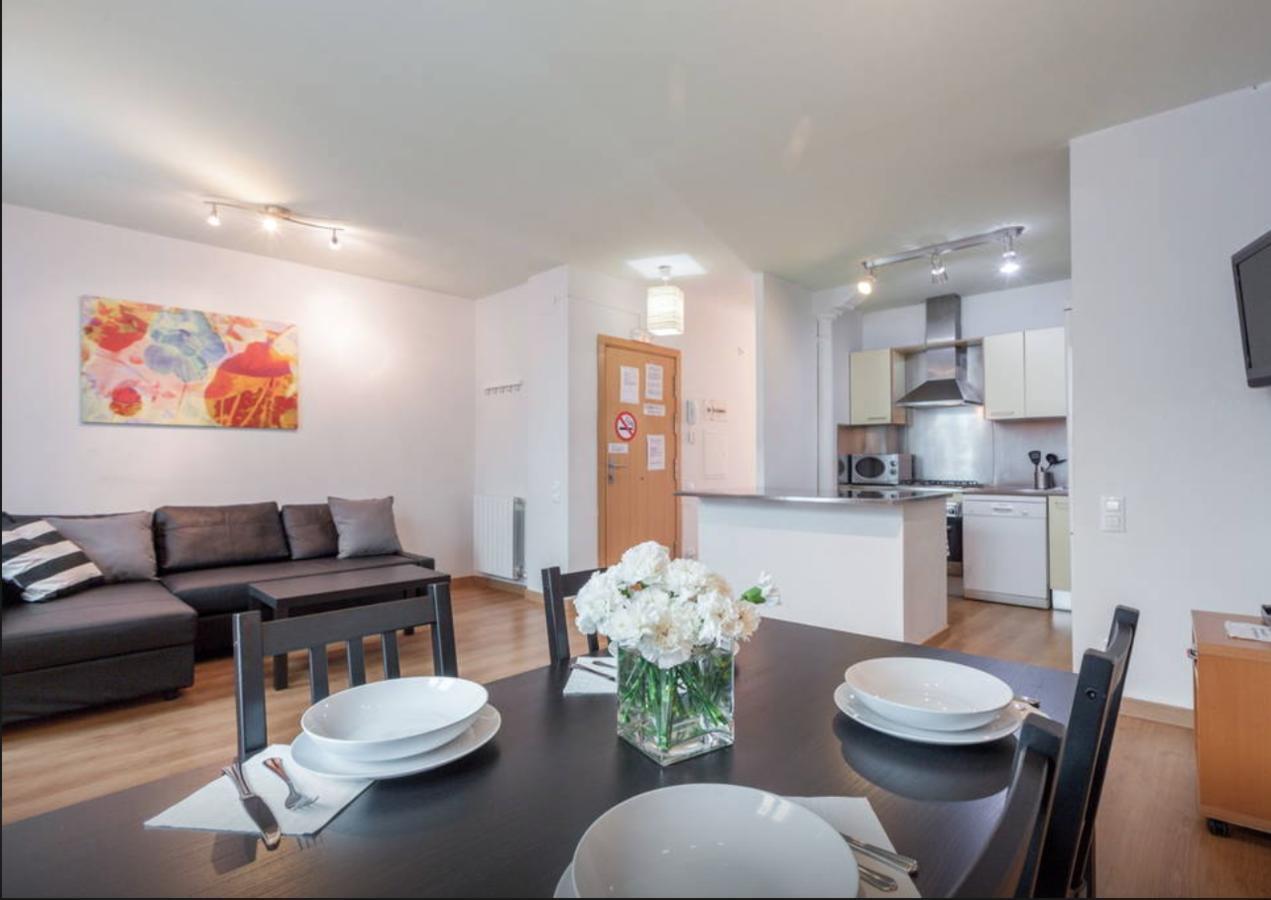 Central Apartment *