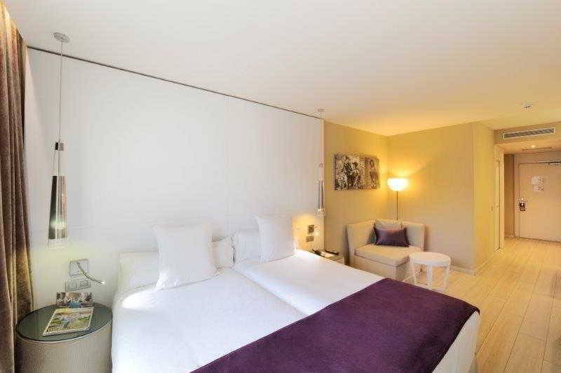 Grums & Hotel Barcelona