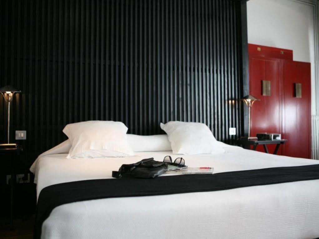Market Hotel