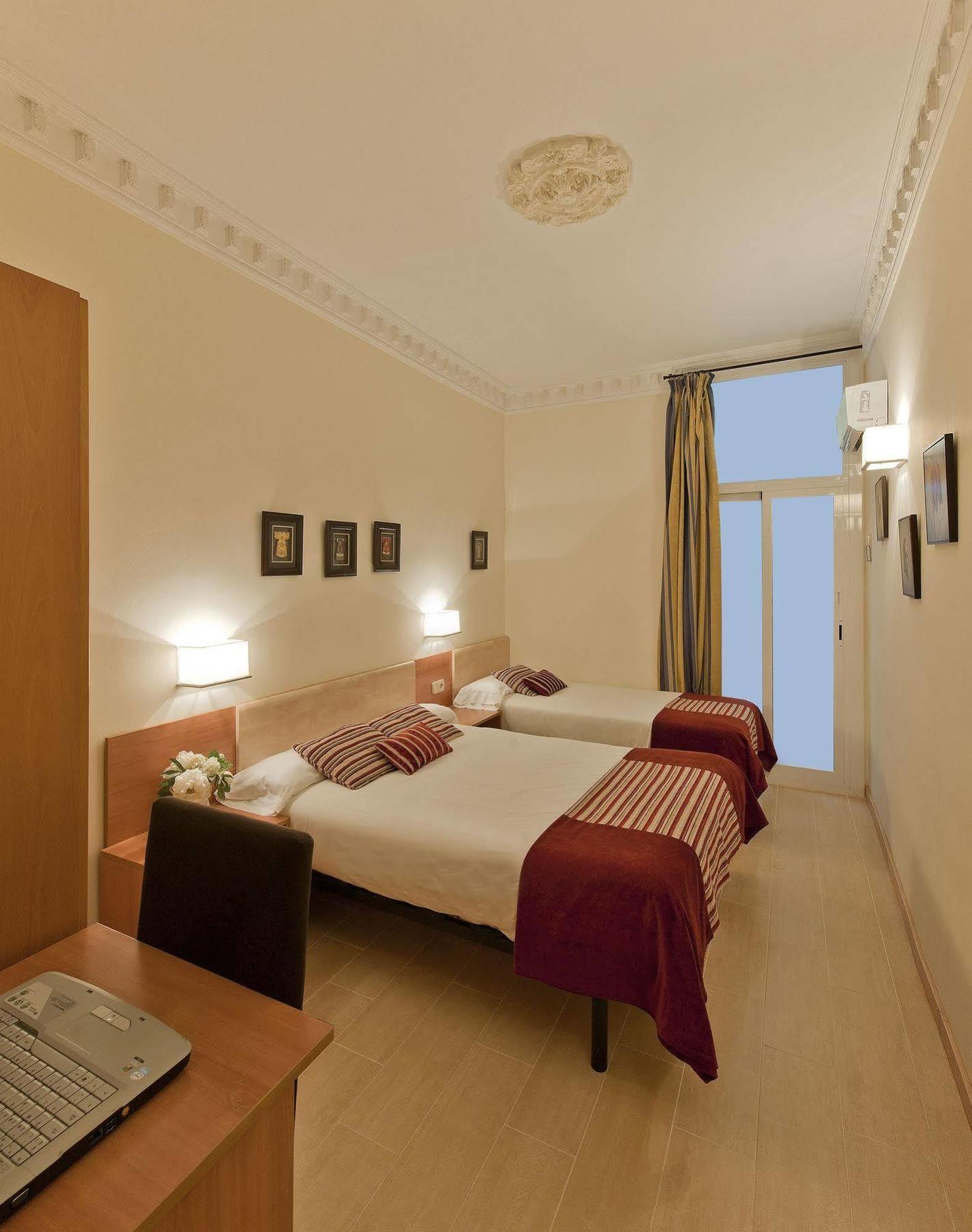 Guest house Hostal Central Barcelona Barcelona