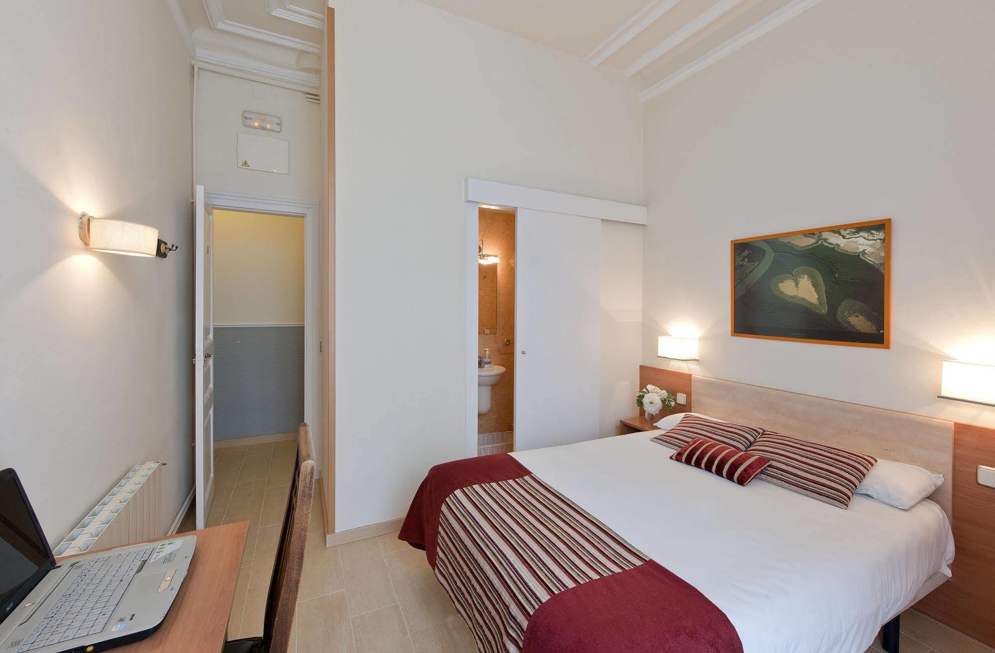 Hostal Central Barcelona