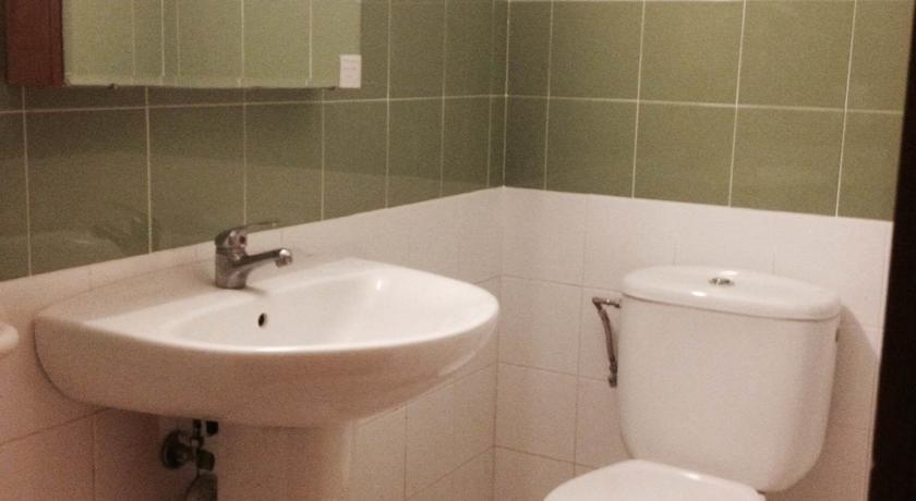 Holidaysbcn Hostal