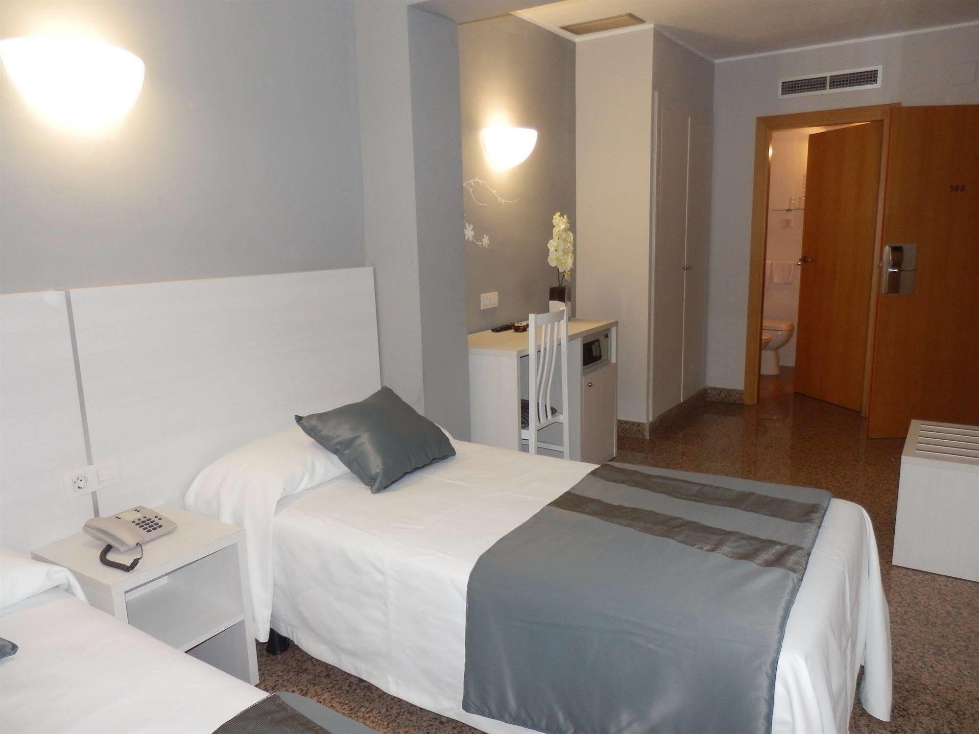 Nuevo Triunfo Hotel 2*