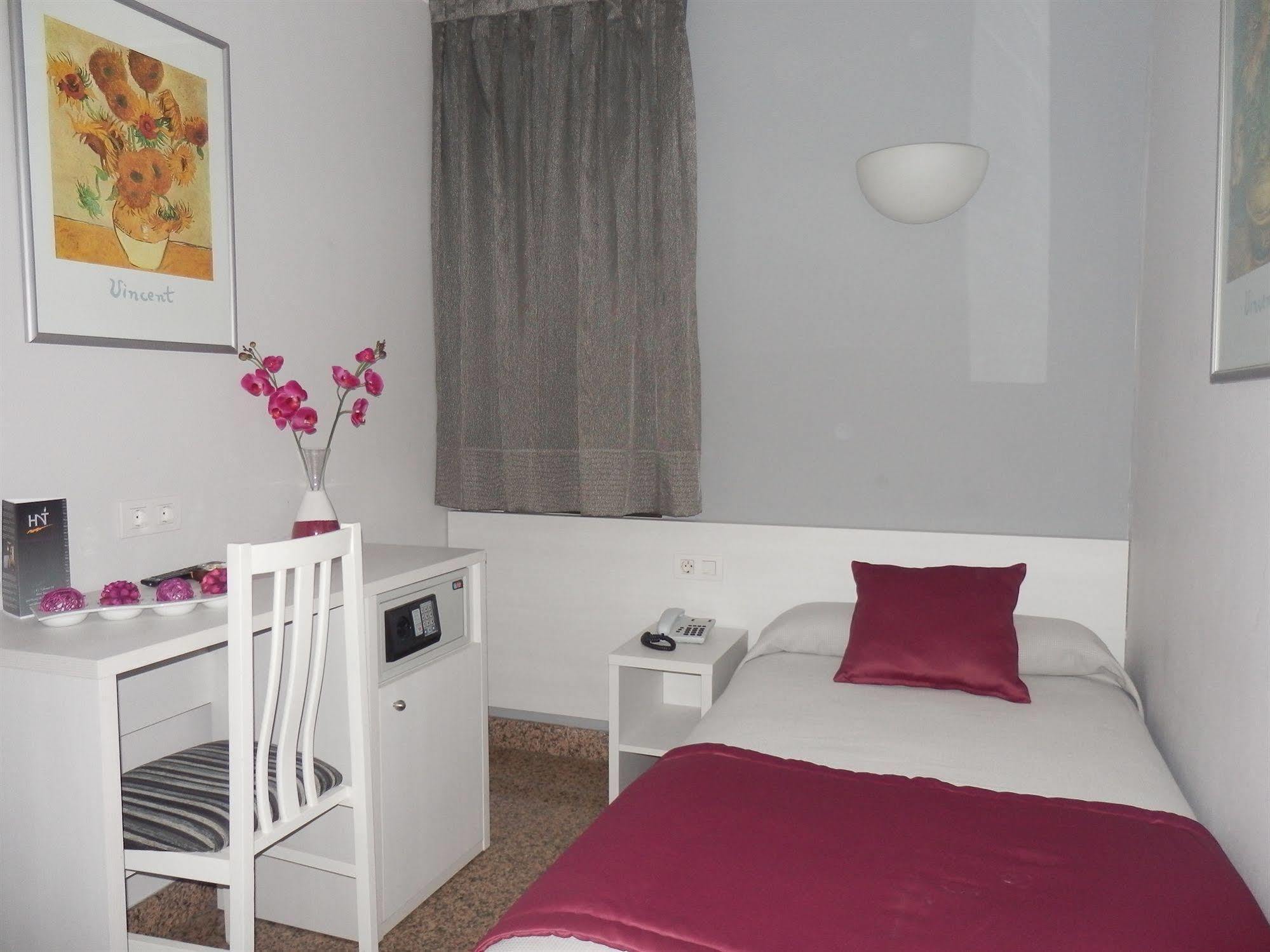Hotel Nuevo Triunfo 2*
