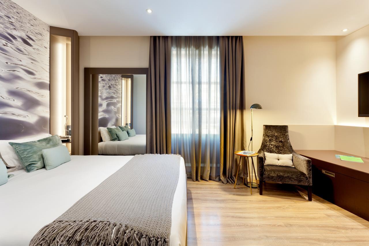Hotel Condes De