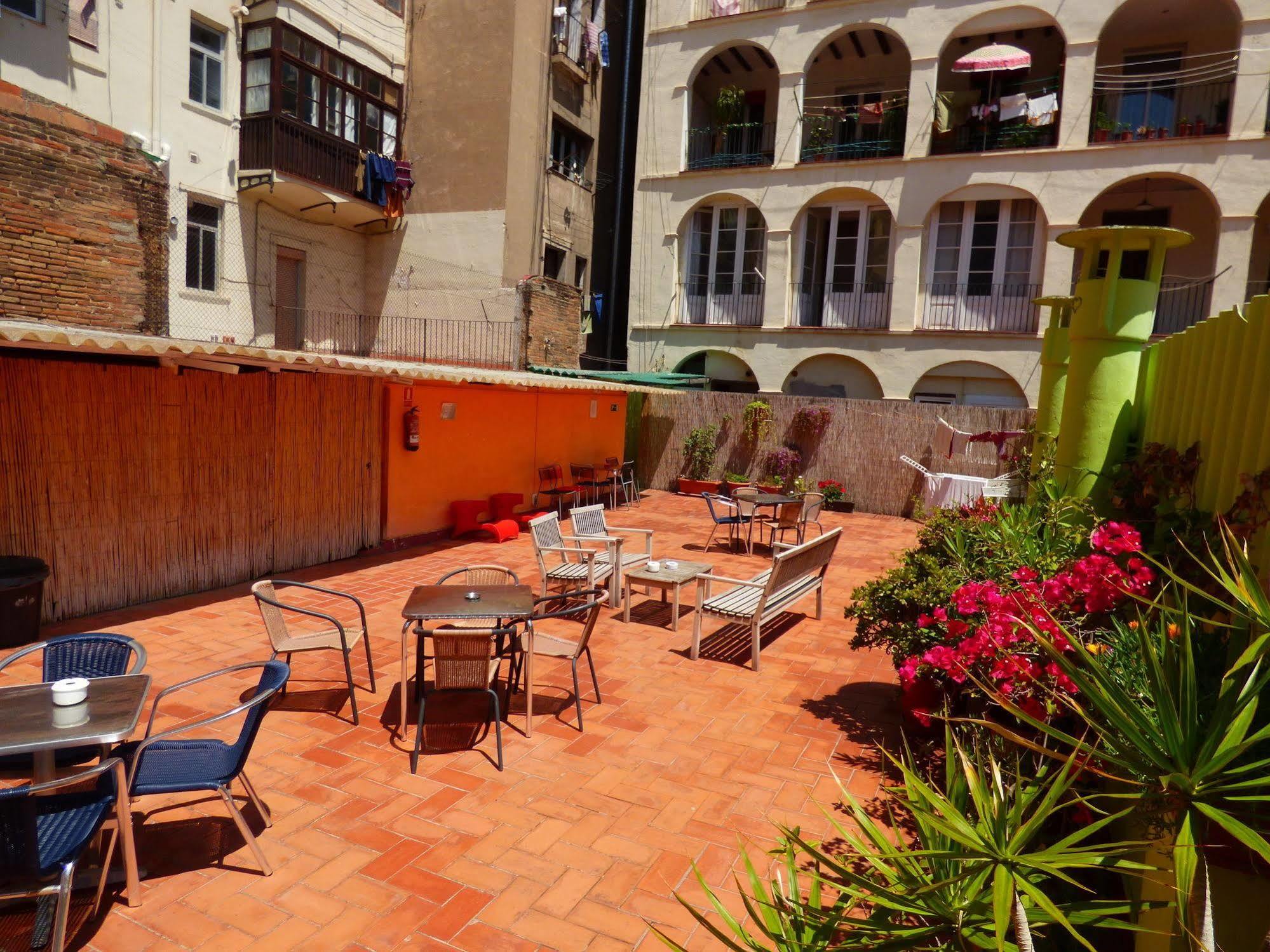 Paraiso Hostal *
