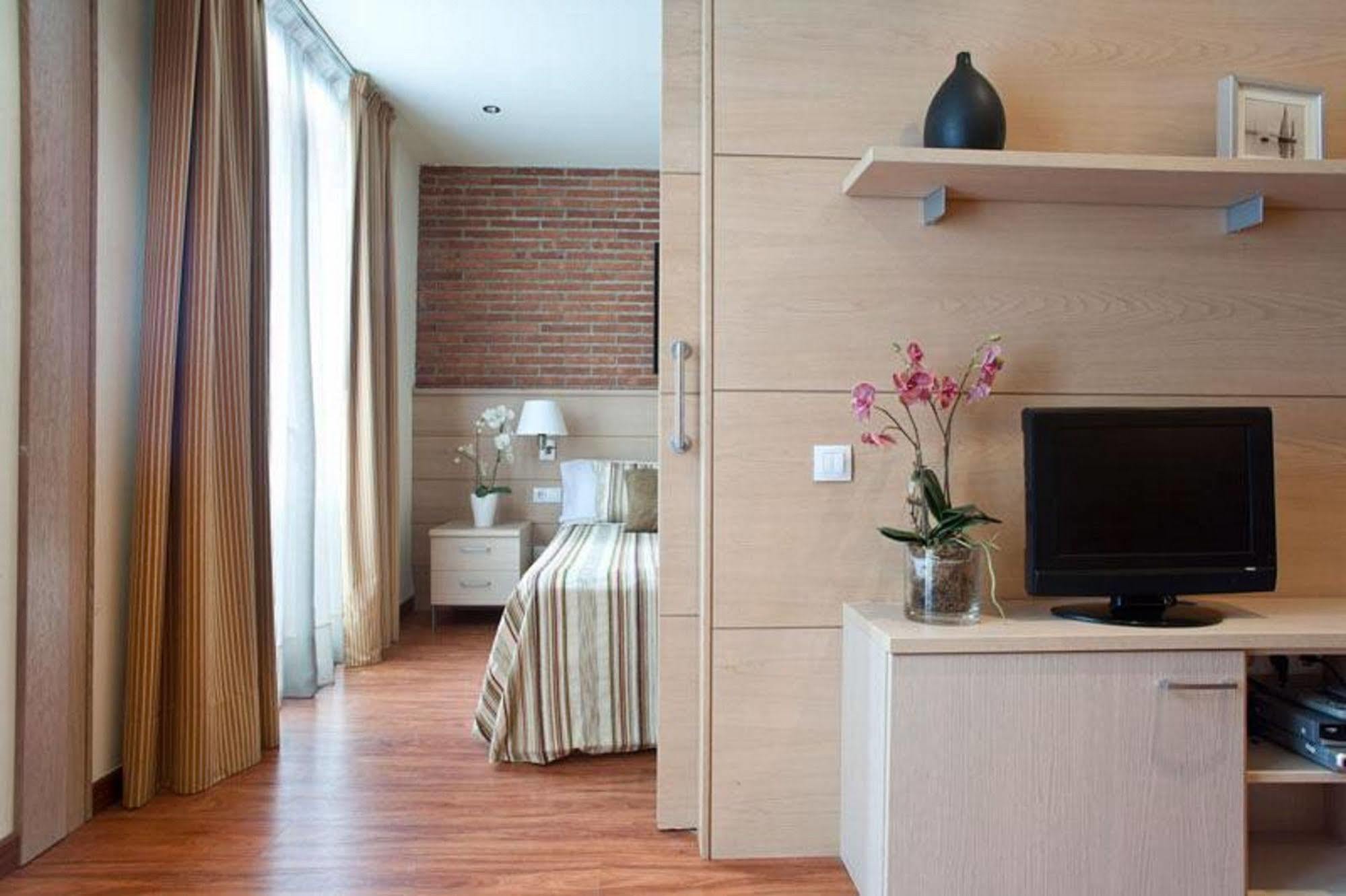 Serennia Cest Arc De Triomf Apartamento *