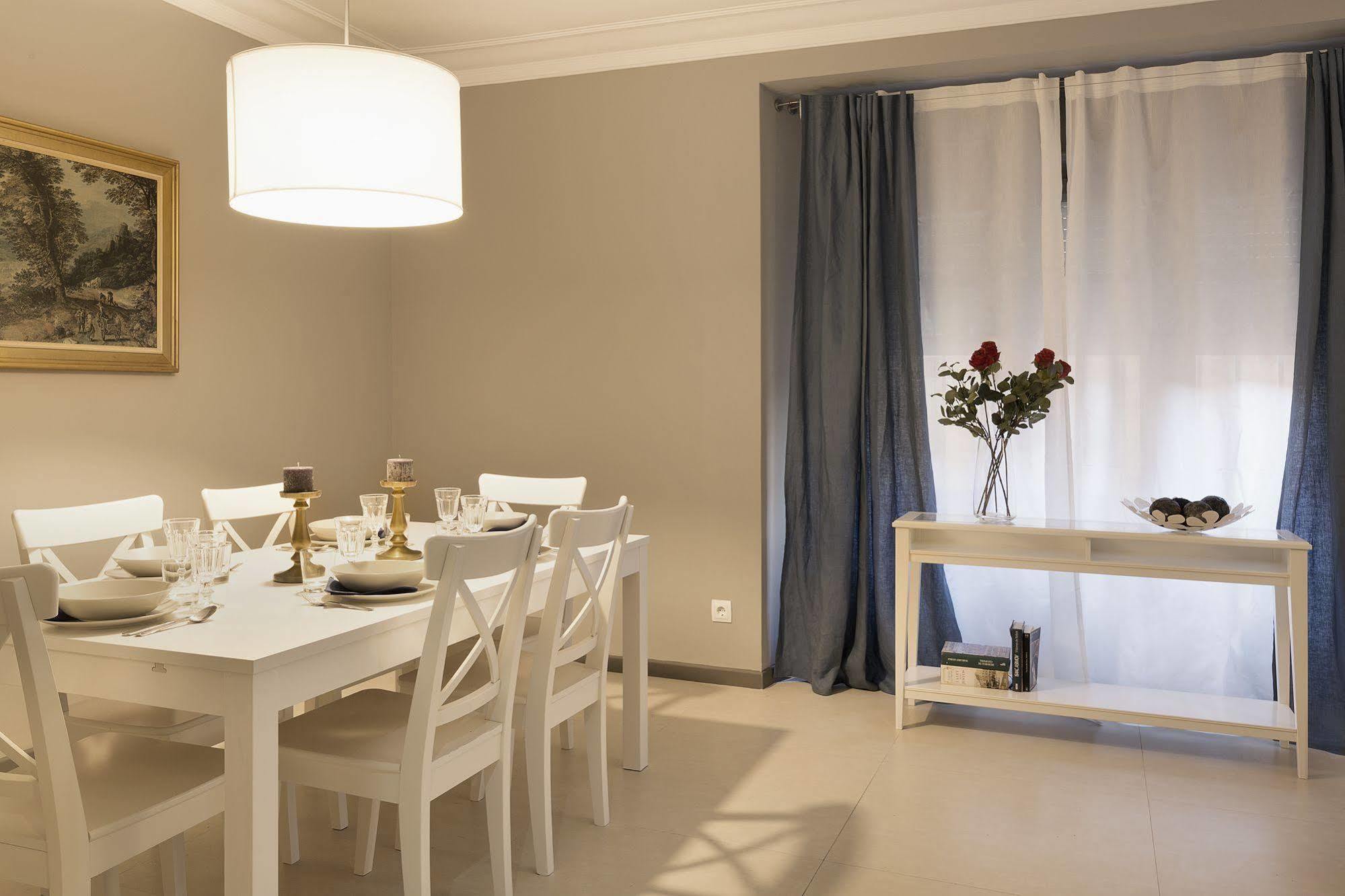 Nextdoor Miro Apartamento