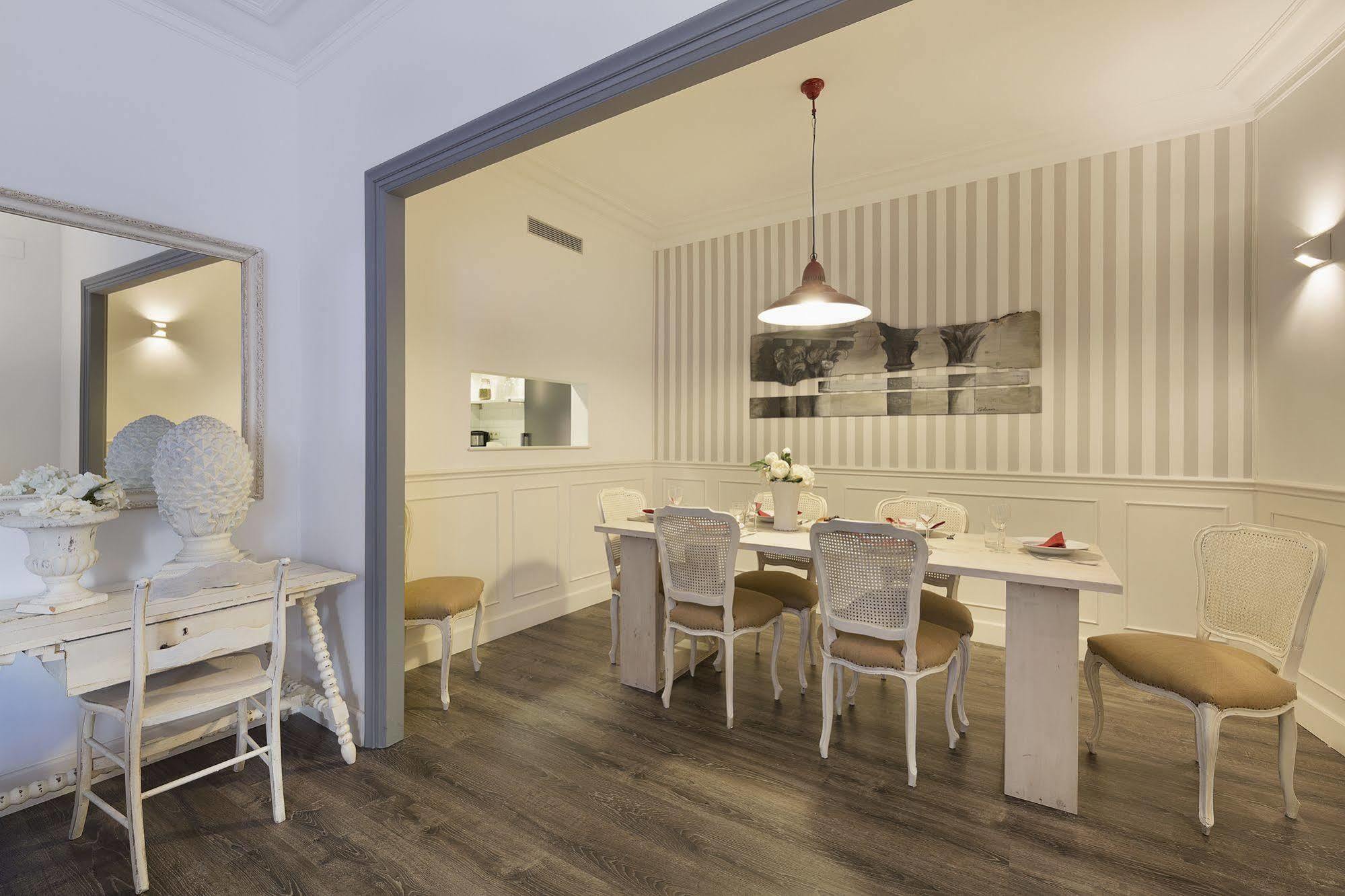 Nextdoor Miro Apartamento *