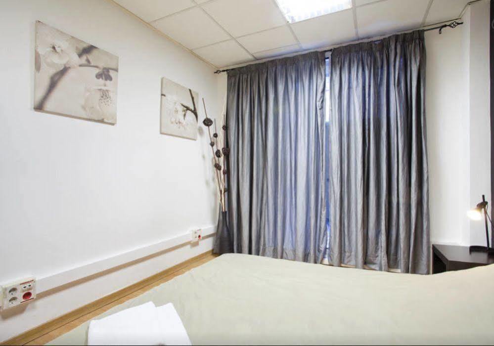Hostal Holidaysbcn Barcelona