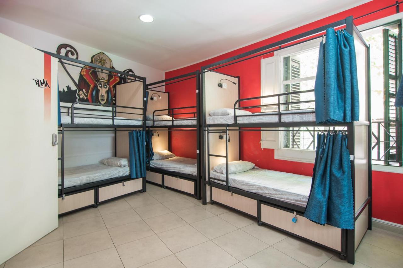 No Limit Graffiti Hostal *