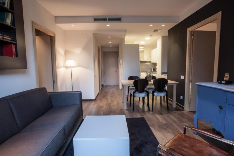Apartamento Cosmo Concell De Cent Barcelona
