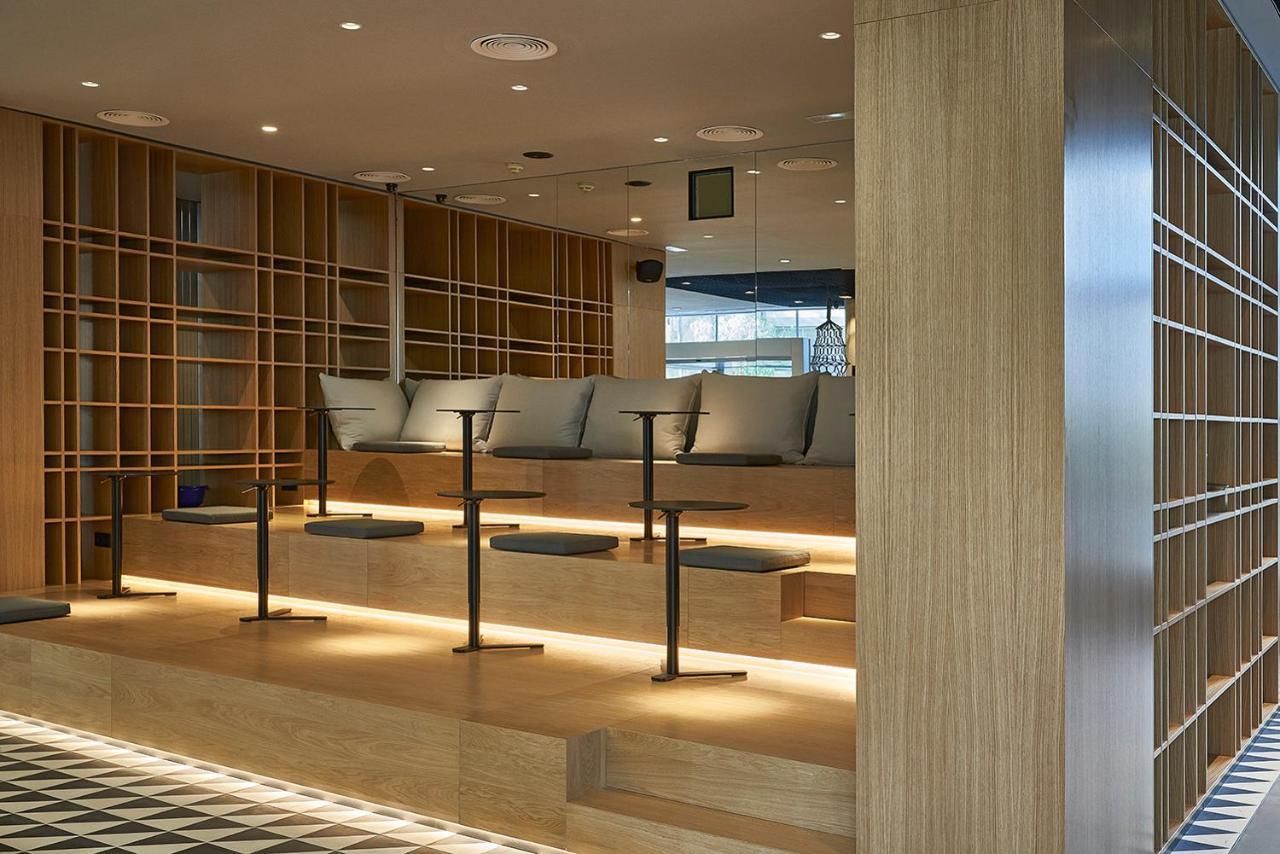 Hotel Ibis Plaza Glories 22@ 2*