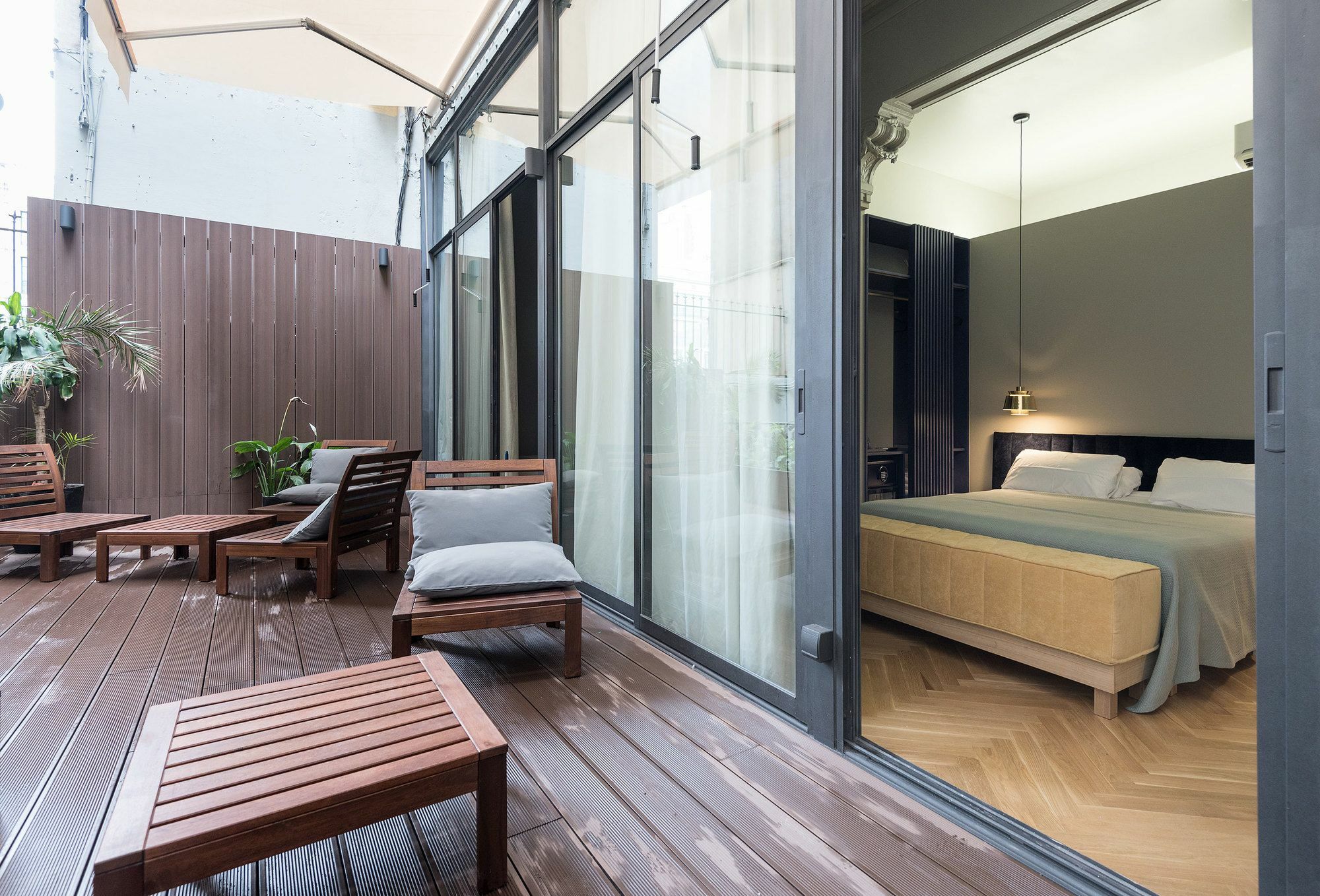 Pensión Buho Boutique (adults Only) 2*