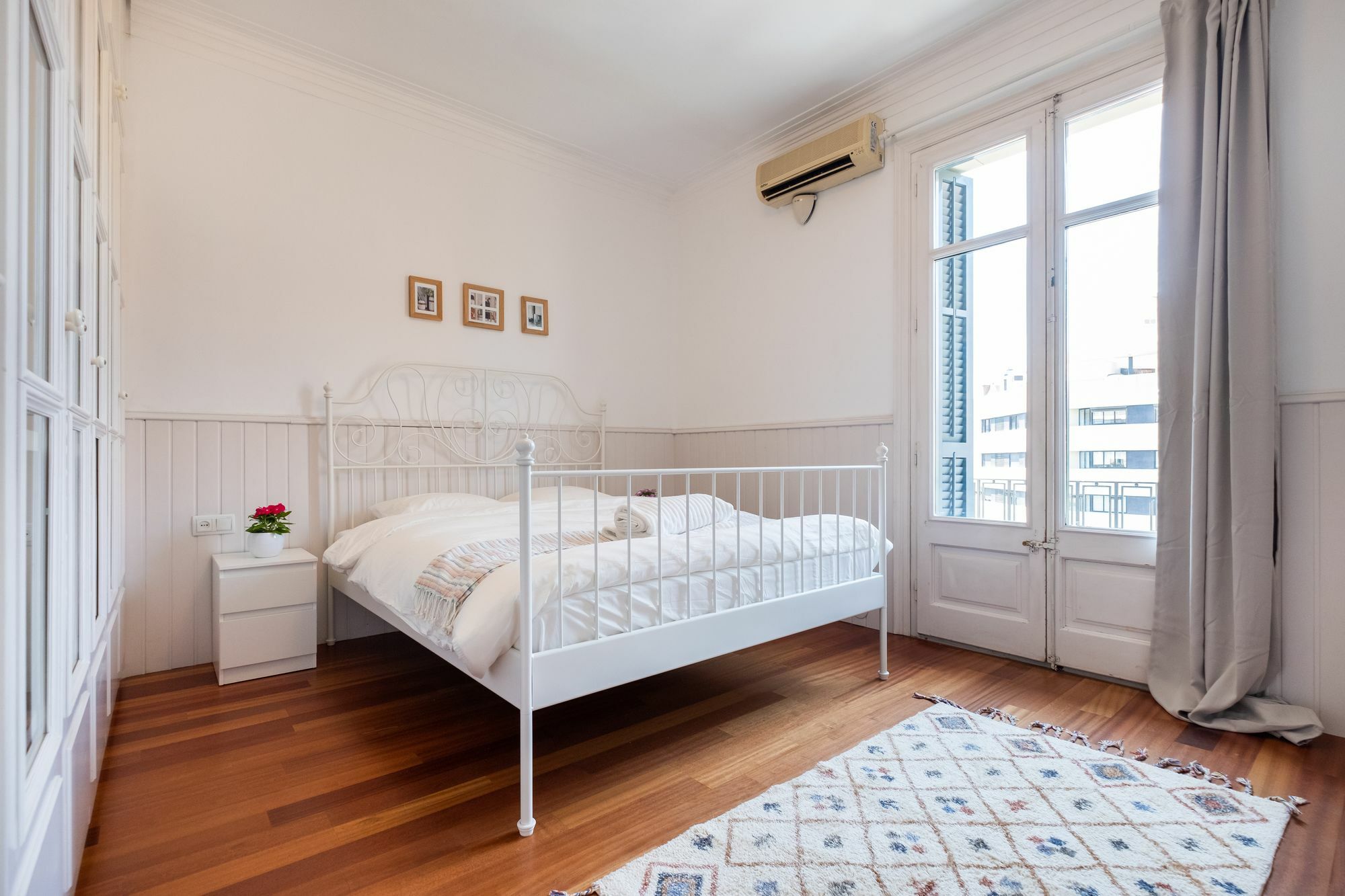 Stunning 4br In Sagrada Familia * Barcelona