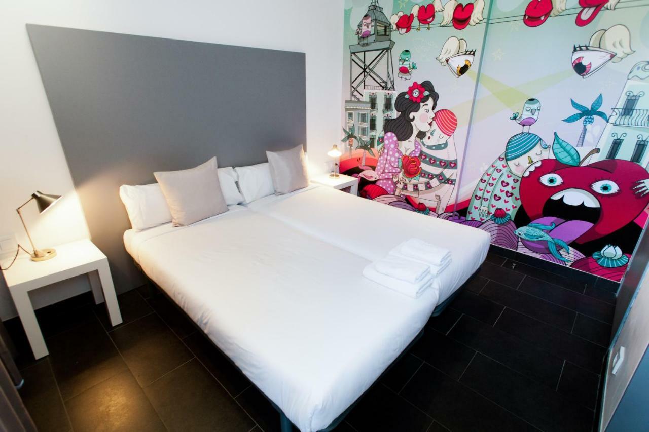 St Christopher's Hostal *