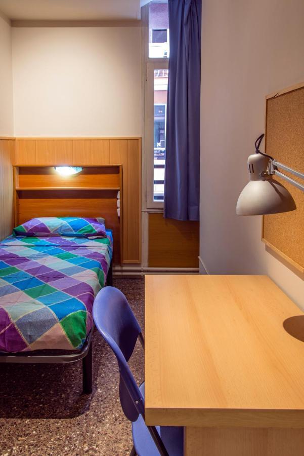 Residencia Sants Hostal *
