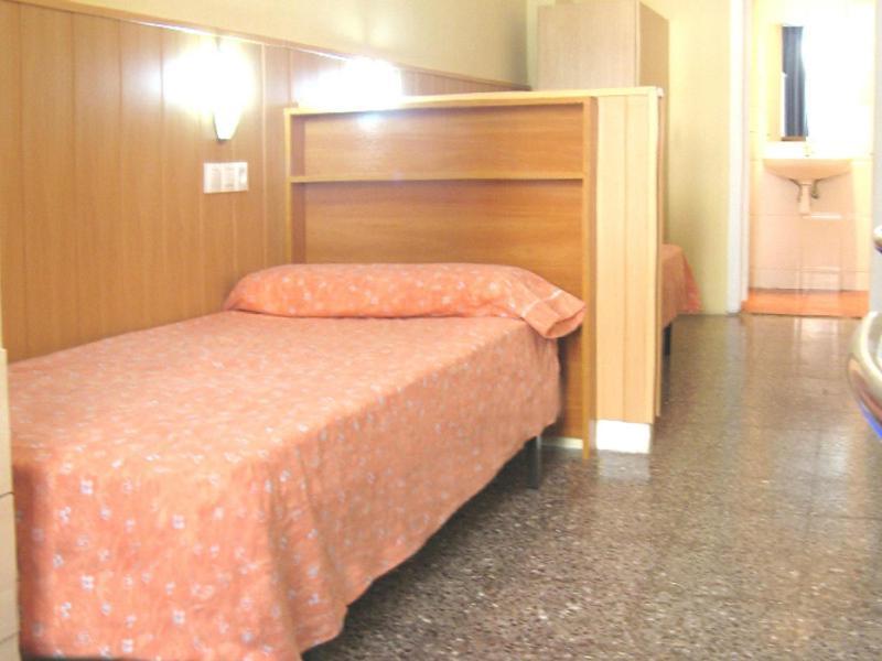 Hostal Residencia Sants