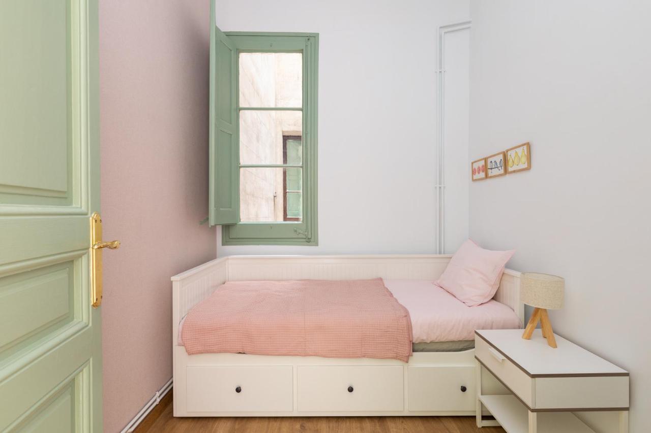 Modernist Family Apartamento