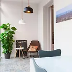 Gorgeous 4Bed 4Bath Close To City Center