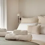 C211 Barcelona Apartments