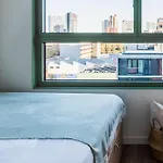 Aparto Cristobal De Moura Hall Of Residence - Only For Students In Barcelona