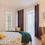 Cozy Apartment With Suite 21
