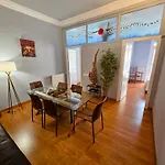Luxury Central Apartment