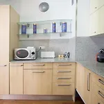 Canela Homes Barcelona Universitat