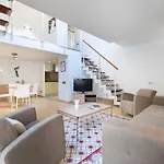 No 335 The Streets Apartments Barcelona