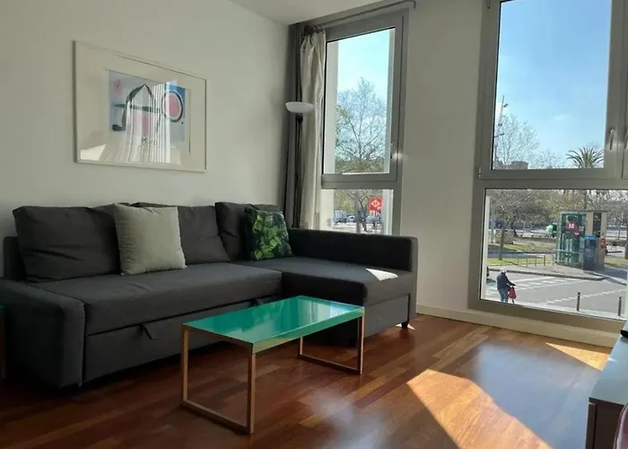 Apartment For Rent In Calle Del Doctor Aiguader