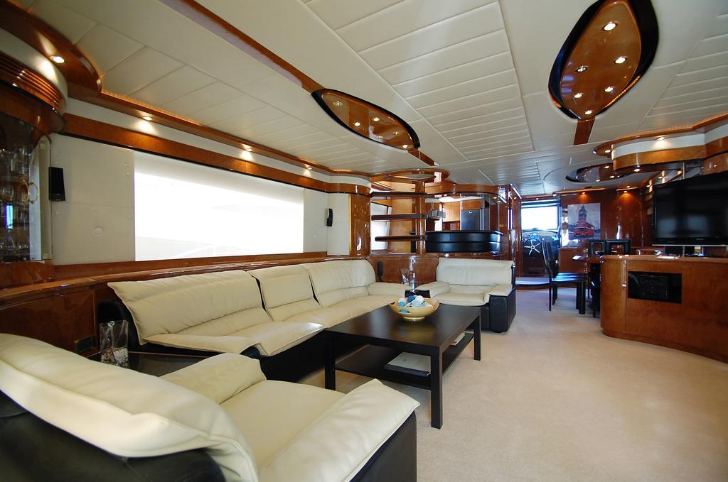Leigh Yacht Hotel en barco Barcelona