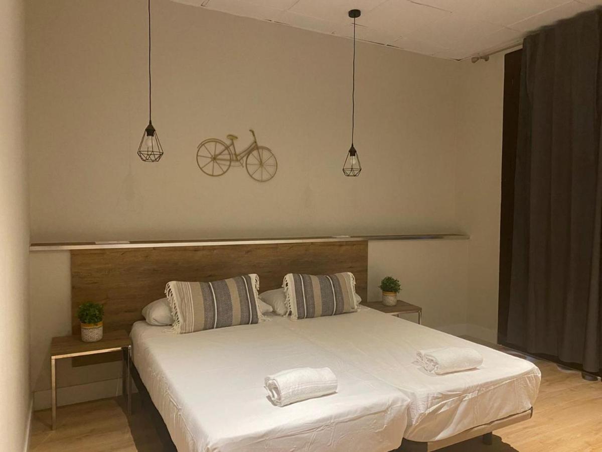 Hostal Lullaby By Hamilton *