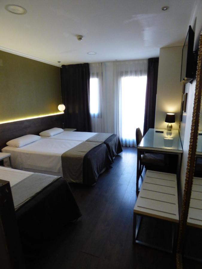 Moderno Hotel 3*