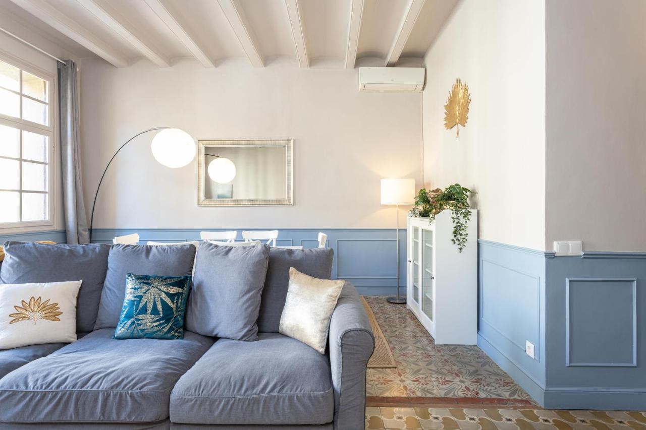 Luxurious-historical With Terrace Barcelona