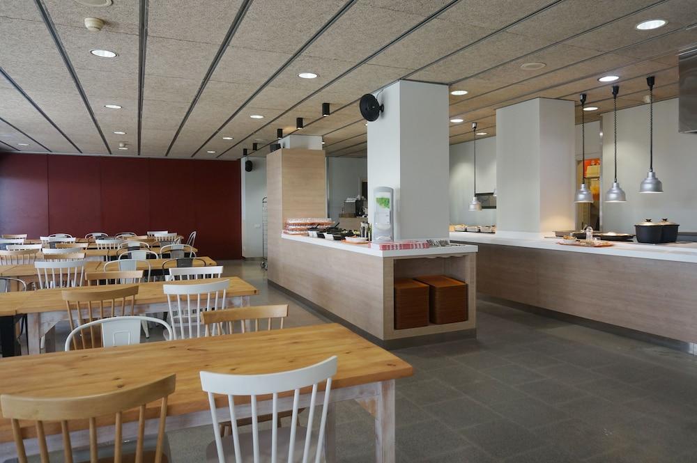 Hostal Pere Tarrés Barcelona