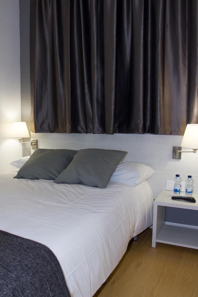 Guest house Hostalin Diputacion Barcelona